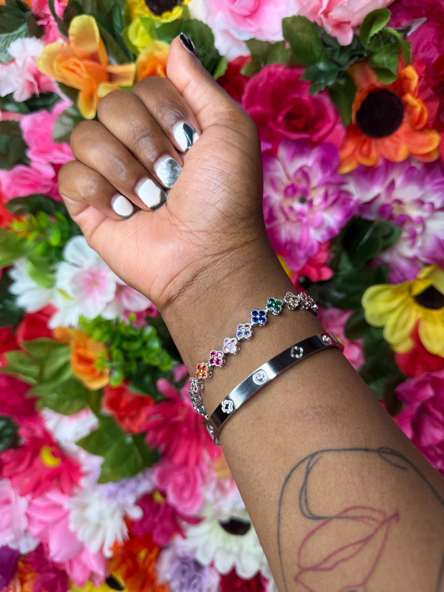 Rhinestone Clover Bangle Set