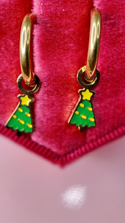 This Christmas Tree Huggies